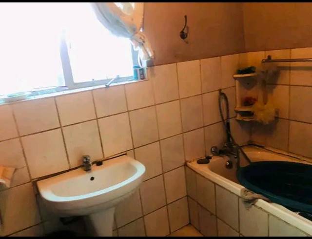 3 BEDROOM HOUSE FOR SALE IN TSAKANE EXT 5